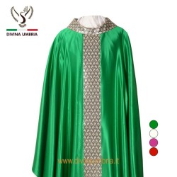 Green chasuble made of satin silk