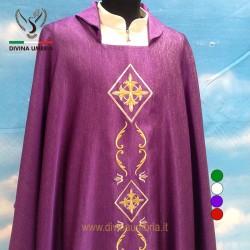 Purple chasuble made of wool